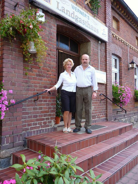 Werners Landgasthaus Lieskau Exteriör bild